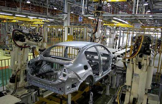 رشد ۳.۳ درصدی تولید خودرو داخلی در چهار ماه نخست سال