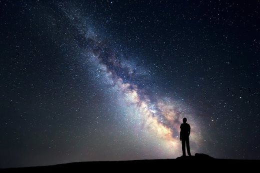 چرا آسمان شب سیاه است؟ دانشمندان پاسخ این پرسش را یافته اند