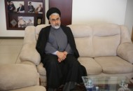 تمام مردم باید در راستای تحقق اقتصاد مقاومتی گام بردارند