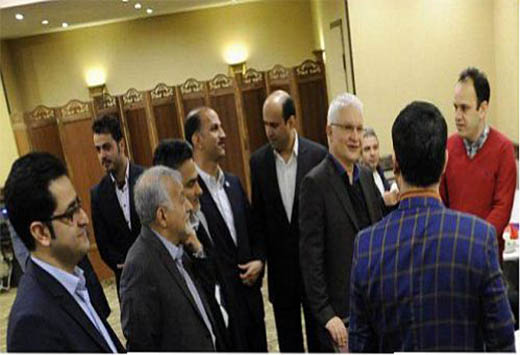 نشست صمیمی مدیرعامل بانک ایران زمین با رسانه ها